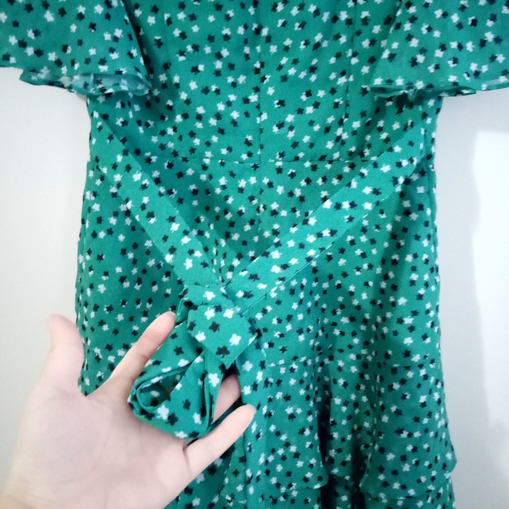 C/MEO COLLECTIVE Loyalties Ditzy Print Green Mini Dress Size S. - Picture 12 of 16